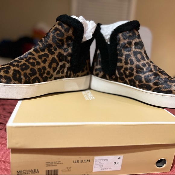 Michael Kors Ashlyn Shearling Lined Bootie   in Leopard print  Sz 8.5  RARE - Picture 8 of 15